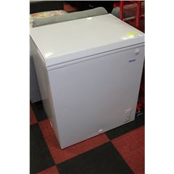 WHITE HAIER MINI DEEP FREEZER 5 CUBIC FEET