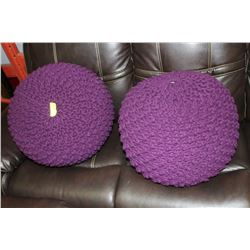 PAIR OF PURPLE BEANBAGS