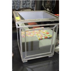 SHOWHOME MIRRORED PLANTER