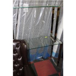 PAIR OF SHOWHOME METAL AND GLASS SHOWHOME NESTING