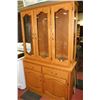 Image 1 : OAK BUFFET AND HUTCH