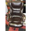 Image 1 : BROWN LEATHER HYDRAULIC LIFT OFFICE CHAIR