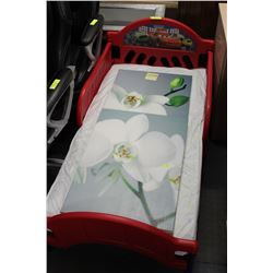 LIGHTNING MCQUEEN TODDLERS BED