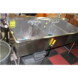 ST STEEL COMMERCIAL 3 WELL SINK