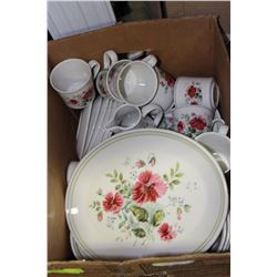 ROYAL ALBERT COUNTRY GARDEN DISH SET -