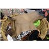 Image 1 : HORSE HEAD MASK & TOYS