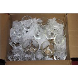 BOX OF ASSORTED GLASSWARE