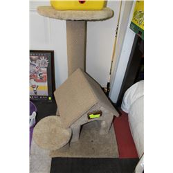 TALL CAT HOUSE/ SCRATCHING POST