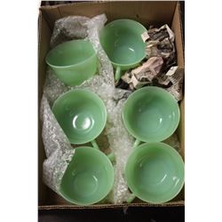 BOX OF 6 JADEITE TEACUPS