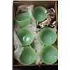 Image 1 : BOX OF 6 JADEITE TEACUPS