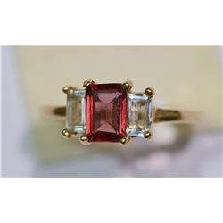 9KT GOLD AQUAMARINE & GARNET RING