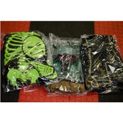 BOX WITH 3 KIDS HALLOWEEN COSTUMES