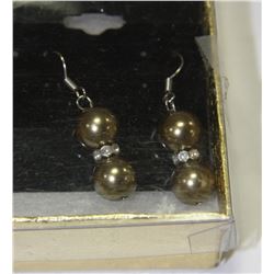 BROWN SEA SHELL PEARL EARRINGS - 10MM
