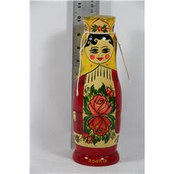 HANDMADE WOODEN RUSSIAN NESTING DOLL