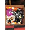 Image 1 : HALLOWEEN BOX WITH SKELETON & ORANGE LIGHTS,