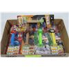 Image 1 : FLAT OF 5 COLLECTIBLE PEZ DISPENSERS WITH CANDY