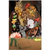 Image 1 : HALLOWEEN BOX WITH WREATH AND LOTS OF