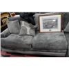 Image 3 : LARGE GREY PLUSH FABRIC SHOWHOME SECTIONAL
