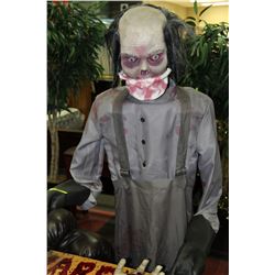 6' TALL MAD SCIENTIST HALLOWEEN FIGURE
