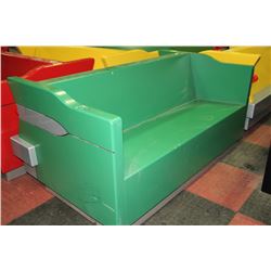 CLASSIC CAR BENCH SEAT ON CHOICE: GREEN