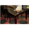 Image 1 : WOOD TONE KITCHEN TABLE W/ 4 BLACK LEATHERETTE