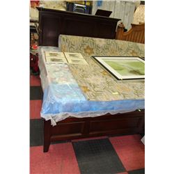 QUEEN SIZE CHERRY WOOD BEDFRAME