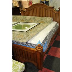 NEW WOOD KING SIZE BEDFRAME