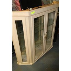 3 SHELVED GLASS HUTCH