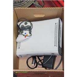 XBOX 36 WITH CABLES AND CONTROLLER