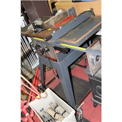 TABLE SAW