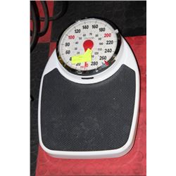BATHROOM SCALE