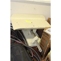 LATE 1950'S BABY SCALE