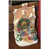 Image 1 : SMALL CHIMING CHRISTMAS CAROLLER CLOCK