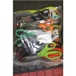 BAG OF SCISSORS