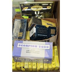 BOX OF HARDWARE CONTAINING DOOR LOCKS,HINGES