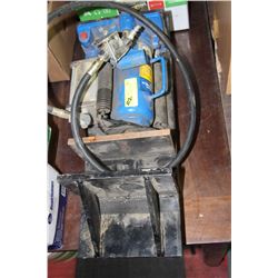 AIR/ HYDRAULIC STEEL PRESS