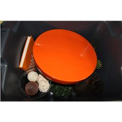 BOX OF SHOWHOME DECORATIONS