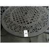 Image 2 : Cast Aluminum Round Top Table w/Chairs