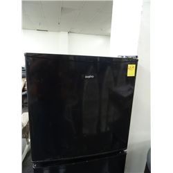 Sanyo Mini Refrigerator