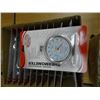 Image 2 : 12 Winco Freezer/Ref. Thermometers - 12 Times the Money