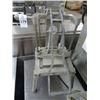 Image 2 : Prince Castle Lettuce Machine