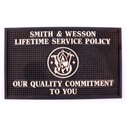 Smith & Wesson Rubber Gun Mat