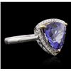 Image 2 : 14KT White and Yellow Gold 4.14ct Tanzanite and Diamond Ring