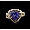 Image 1 : 14KT Yellow Gold 5.03ct Tanzanite and Diamond Ring