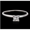 Image 1 : 14KT White Gold 0.40ct Princess Cut Diamond Solitaire Ring