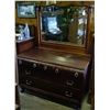 Image 1 : Mahogany Dresser & Mirror