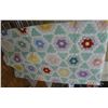 Image 2 : Vintage Quilt Exceptional Flower Garden Pattern, Hand Stitched, Circa 1920-1930