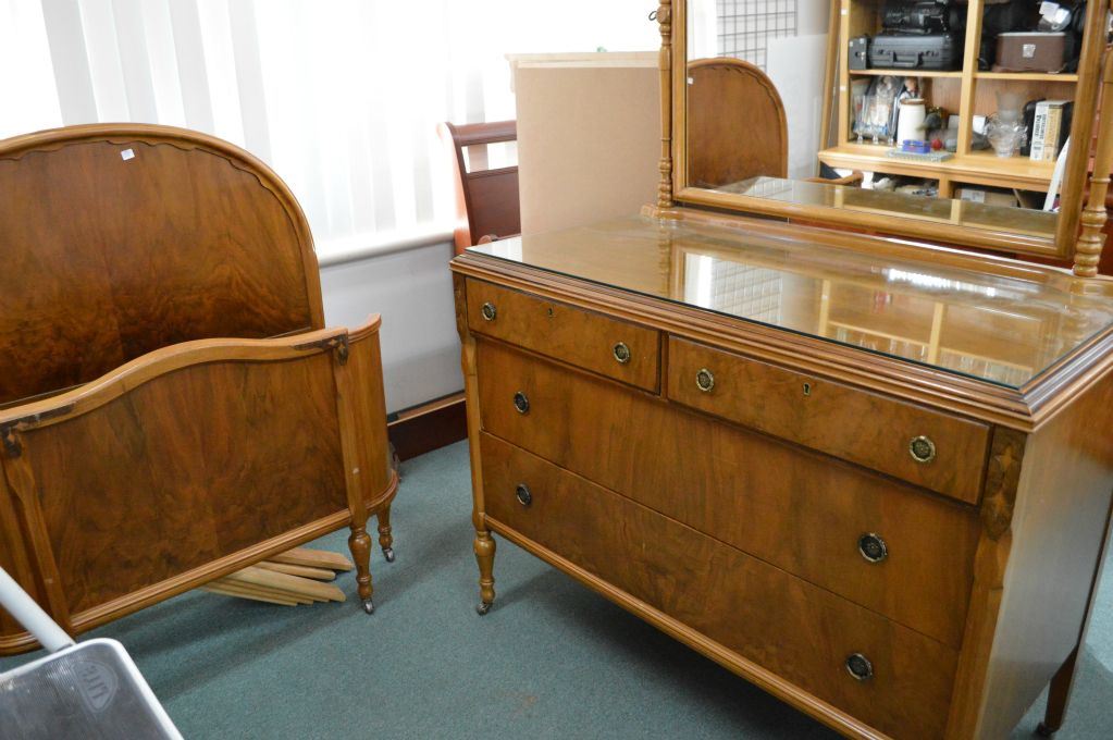 Antique Walnut Bedroom Suite Including Four Drawer Mirrored
