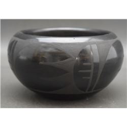 SAN ILDEFONSO POTTERY BOWL (LUPITA)