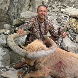 Dagenstan Tur Hunt in Azerbaijan for two (2) Hunters - Retail value $16,000.00 to $18,000.00